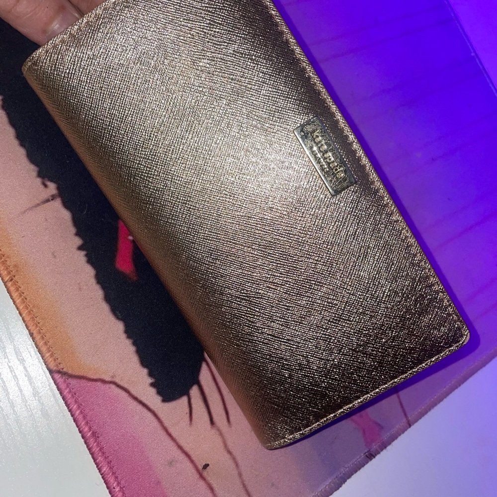 Kate Spade Rose Gold Wallet